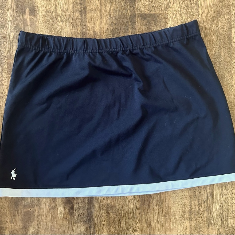 Polo Ralph Lauren tennis skirt w/ white trim, size medium. Stretchy & timeless!